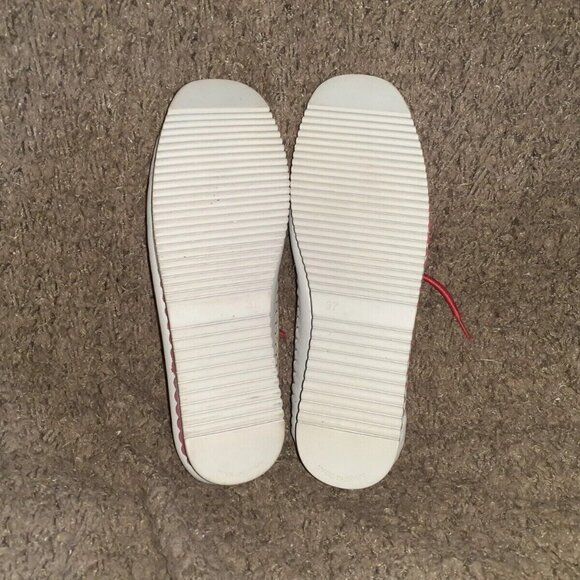 MARIA LEON-SPAIN-Gray/White/Red/Floral Leather Lace-Up Sneakers-Sz 37-Near Mint - Picture 7 of 7